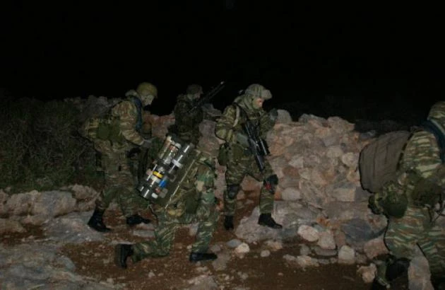 Η στρατιωτική εκπαίδευση για το σύγχρονο πεδίο μάχης (εικόνες)